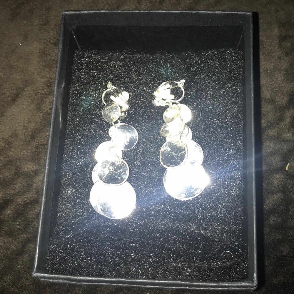 Clip on dangle dangly earrings silver!! Sparkly!
